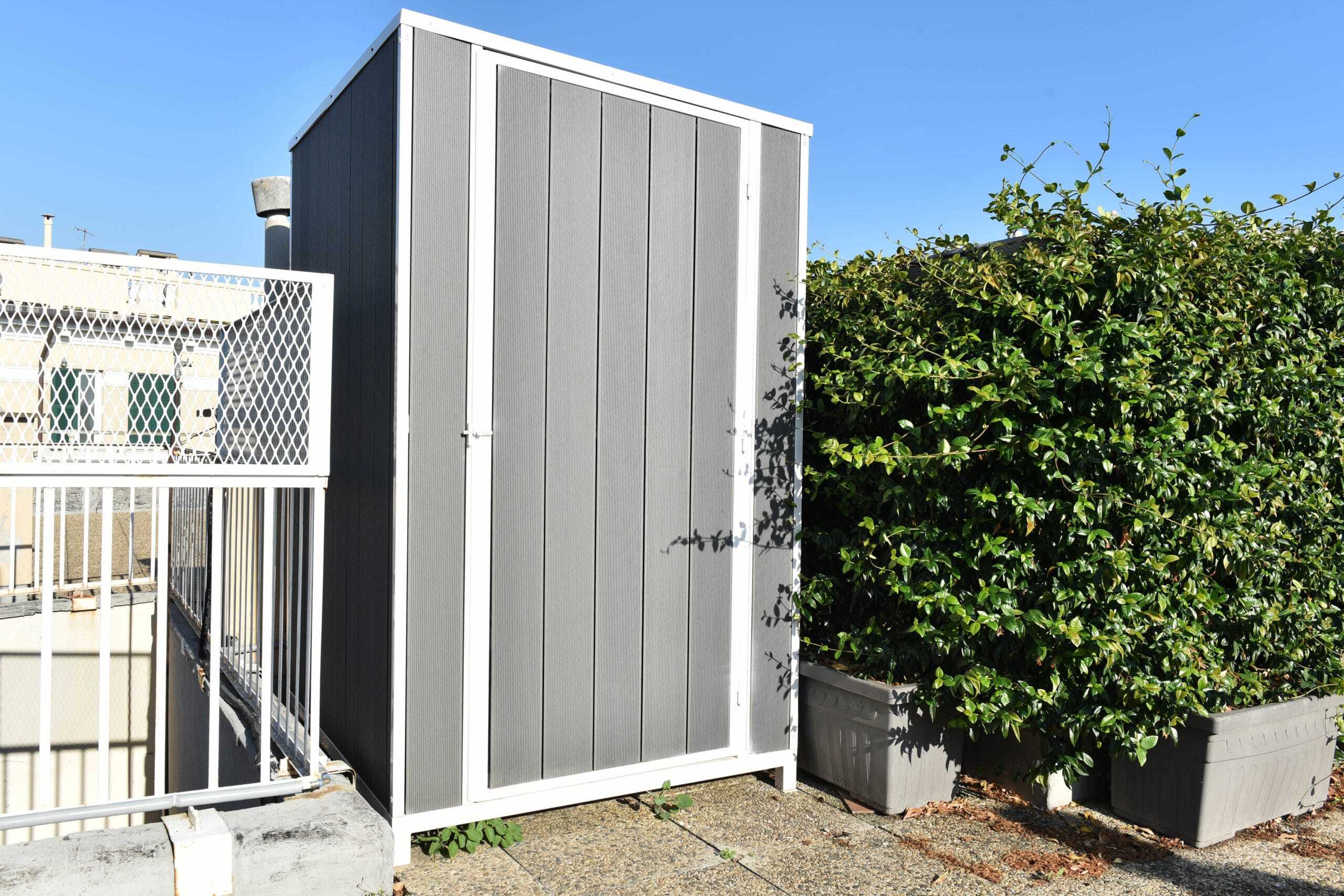 terrazzo con gazebo